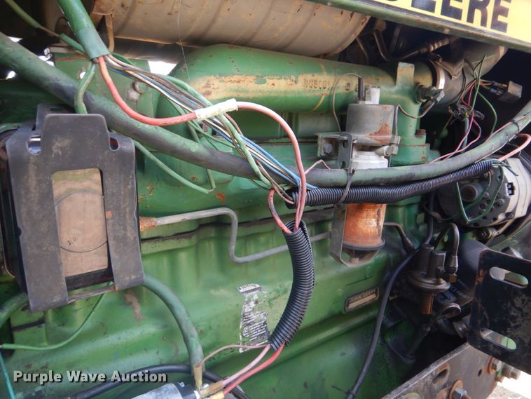 image for item GC9542 1980 John Deere 2940 tractor