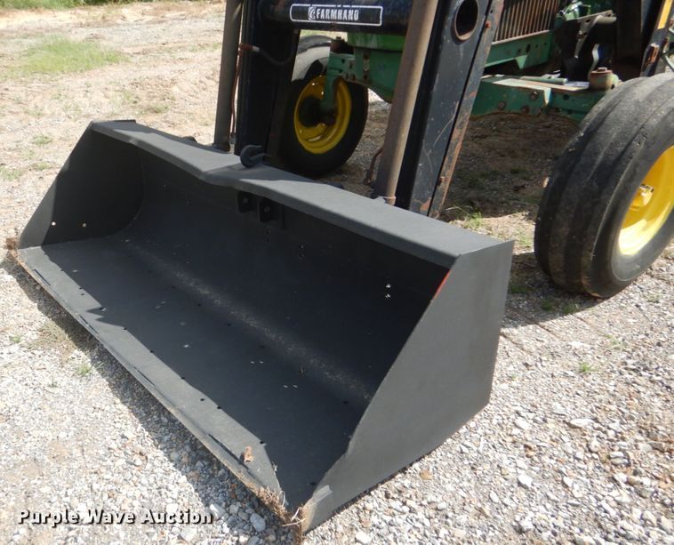 image for item GC9542 1980 John Deere 2940 tractor