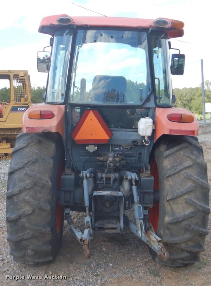image for item GC9543 2006 Kubota M7040 MFWD tractor