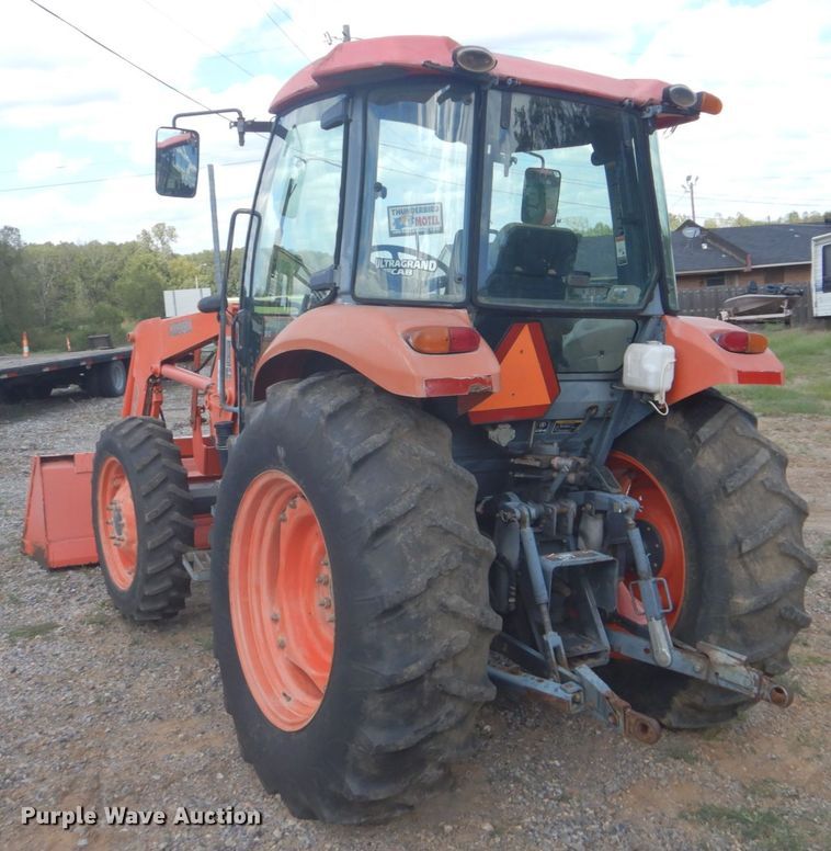image for item GC9543 2006 Kubota M7040 MFWD tractor