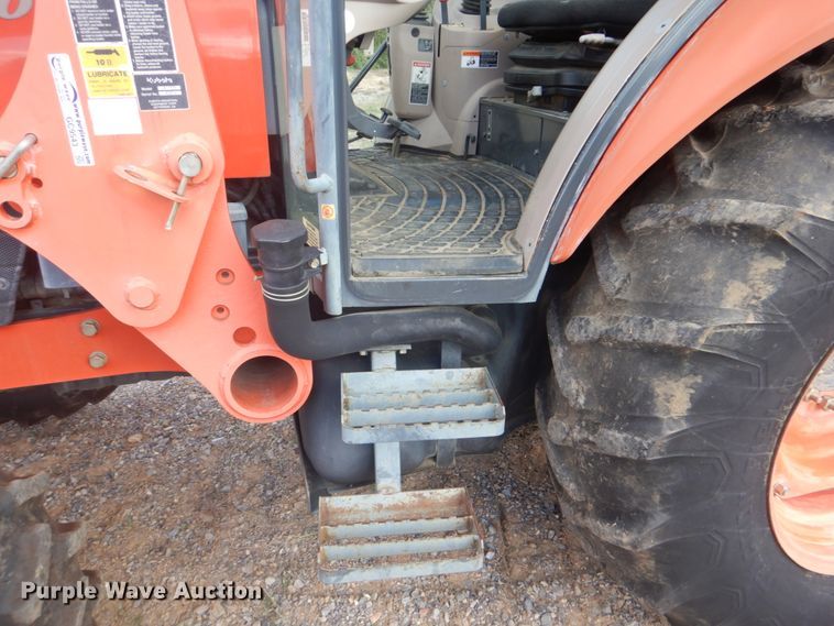 image for item GC9543 2006 Kubota M7040 MFWD tractor