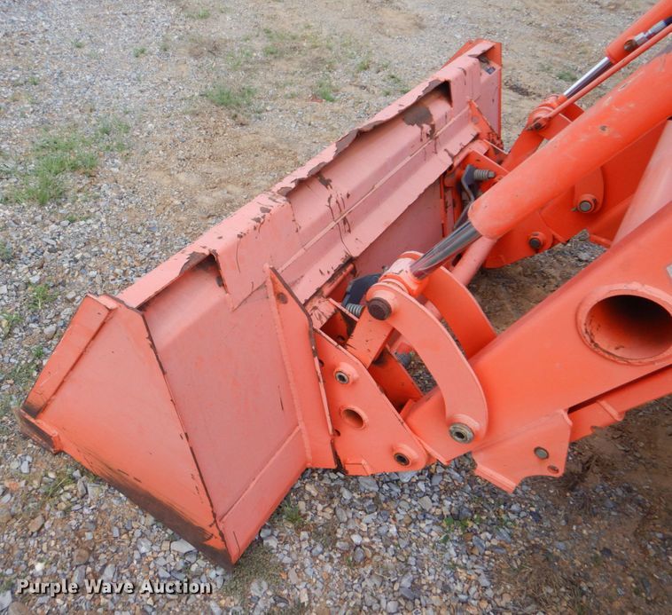 image for item GC9543 2006 Kubota M7040 MFWD tractor