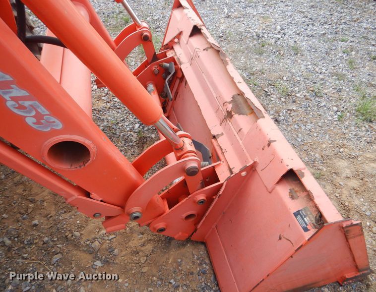 image for item GC9543 2006 Kubota M7040 MFWD tractor