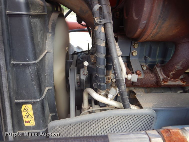 image for item GC9543 2006 Kubota M7040 MFWD tractor