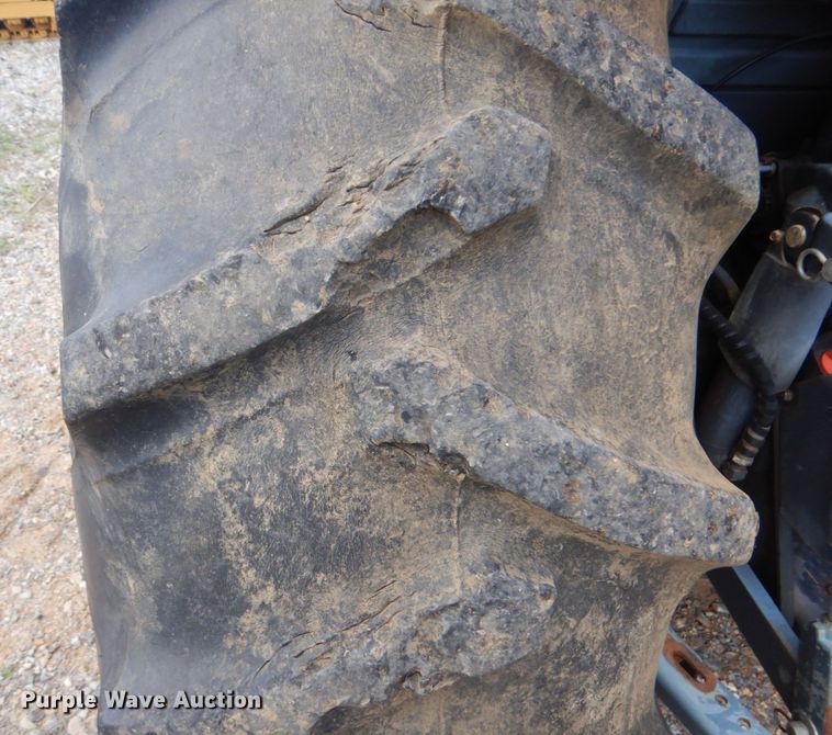 image for item GC9543 2006 Kubota M7040 MFWD tractor