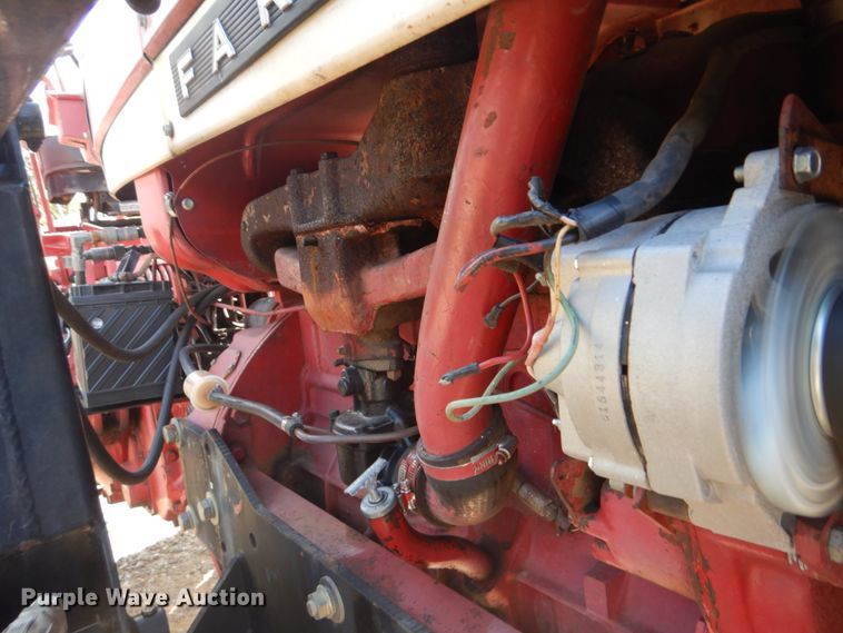 image for item GC9544 1967 Farmall 706 tractor