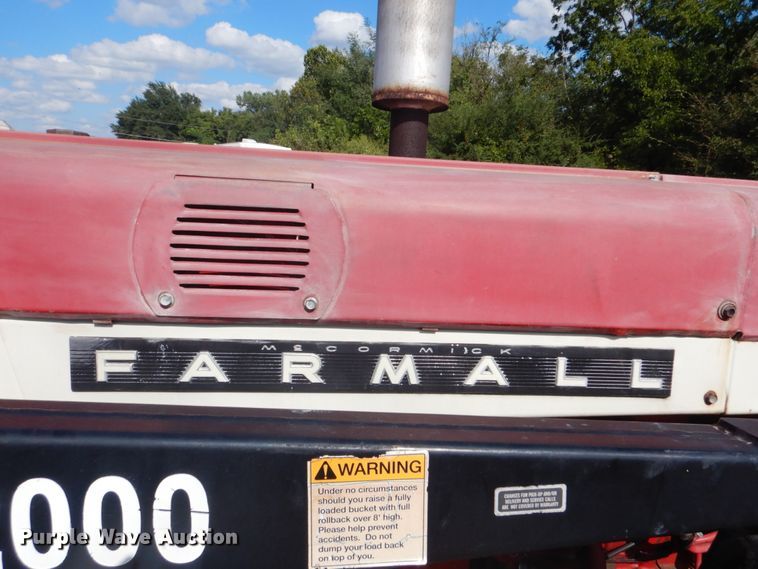 image for item GC9544 1967 Farmall 706 tractor