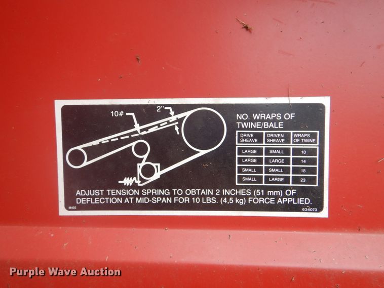 image for item GC9568 New Holland 650 round baler