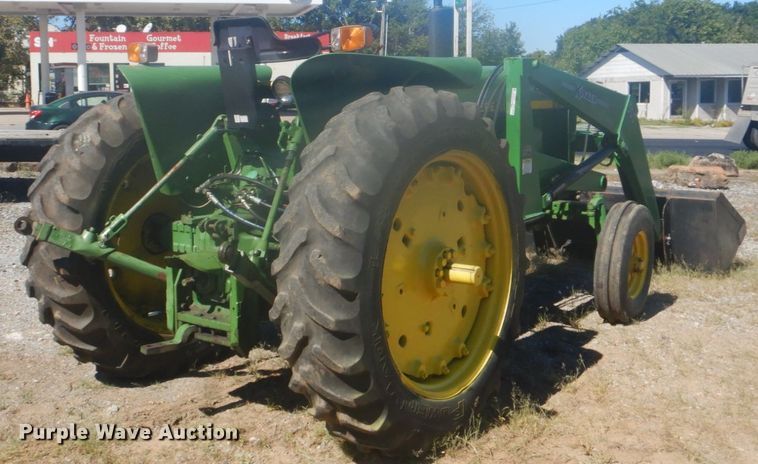 image for item GC9577 1978 John Deere 2840 tractor