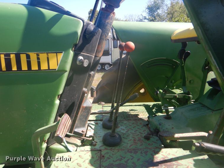 image for item GC9577 1978 John Deere 2840 tractor