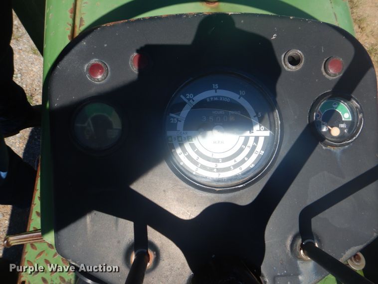 image for item GC9577 1978 John Deere 2840 tractor