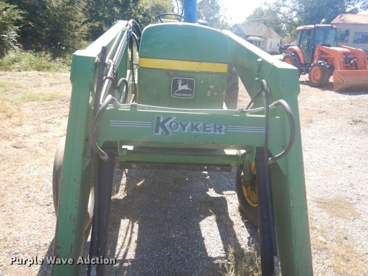 image for item GC9577 1978 John Deere 2840 tractor