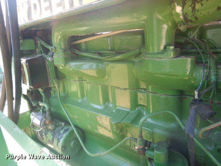 image for item GC9577 1978 John Deere 2840 tractor