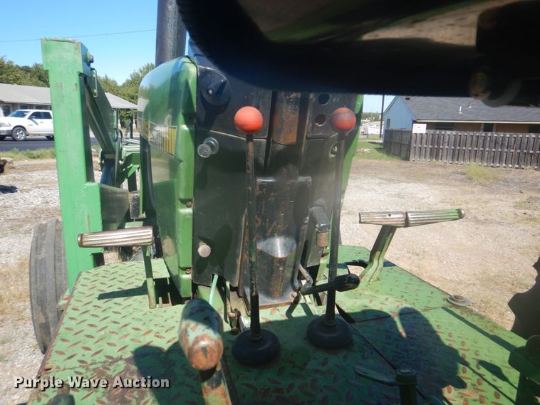 image for item GC9577 1978 John Deere 2840 tractor