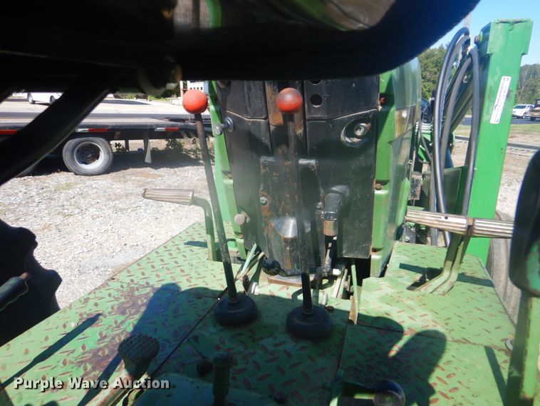 image for item GC9577 1978 John Deere 2840 tractor