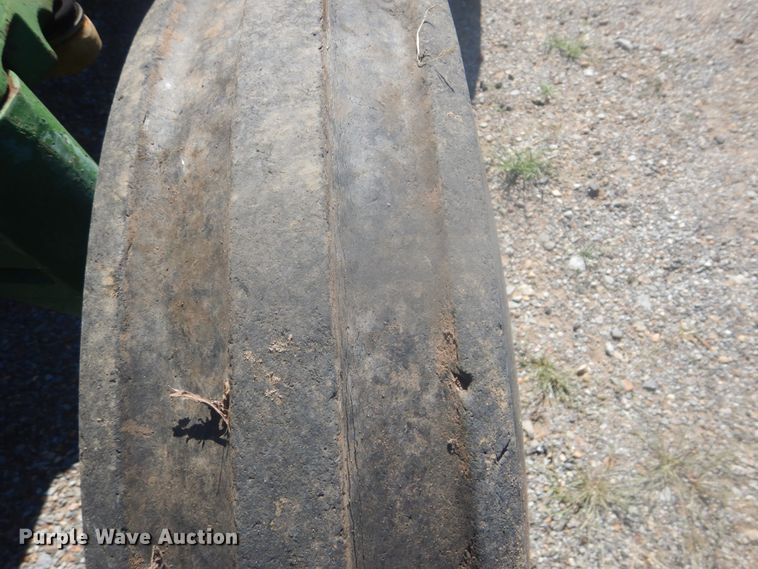 image for item GC9577 1978 John Deere 2840 tractor