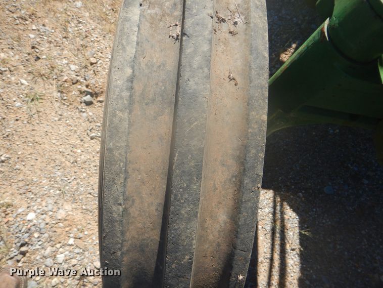 image for item GC9577 1978 John Deere 2840 tractor