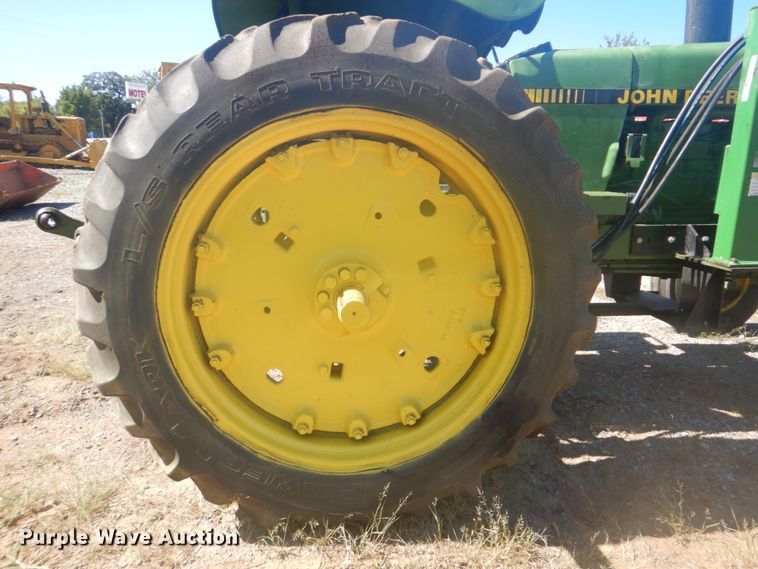 image for item GC9577 1978 John Deere 2840 tractor