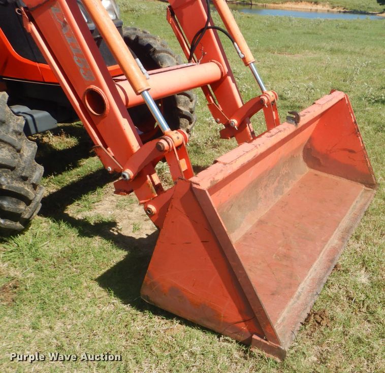 image for item GC9578 Kubota M5040 MFWD tractor