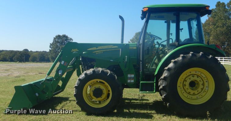 image for item GC9579 2009 John Deere 5083E MFWD tractor