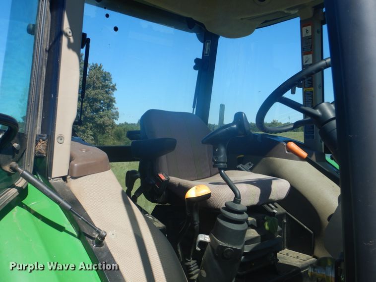 image for item GC9579 2009 John Deere 5083E MFWD tractor