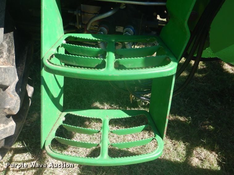 image for item GC9579 2009 John Deere 5083E MFWD tractor