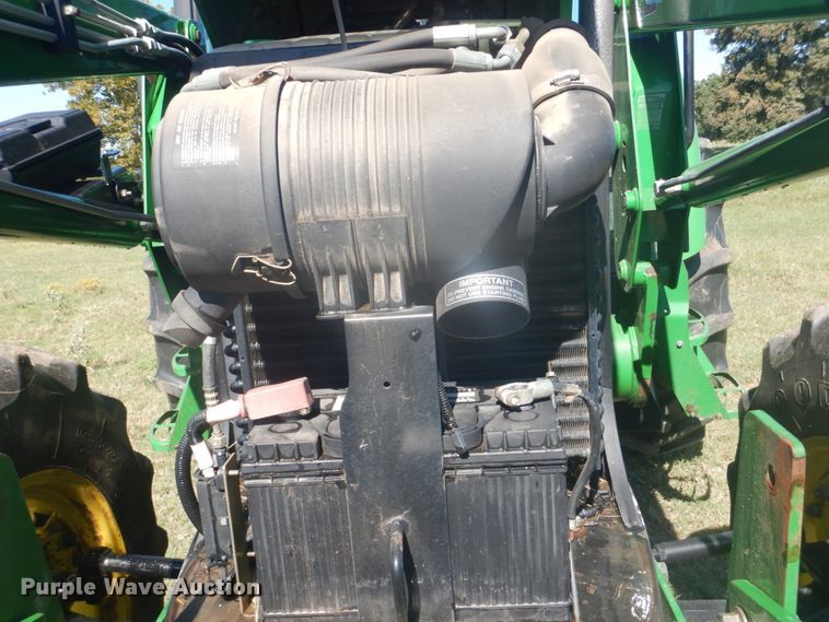 image for item GC9579 2009 John Deere 5083E MFWD tractor