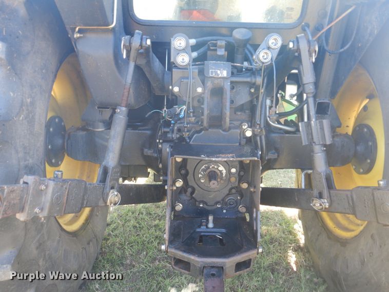image for item GC9579 2009 John Deere 5083E MFWD tractor