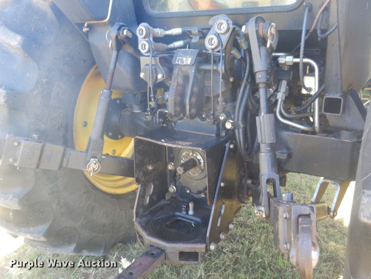 image for item GC9579 2009 John Deere 5083E MFWD tractor