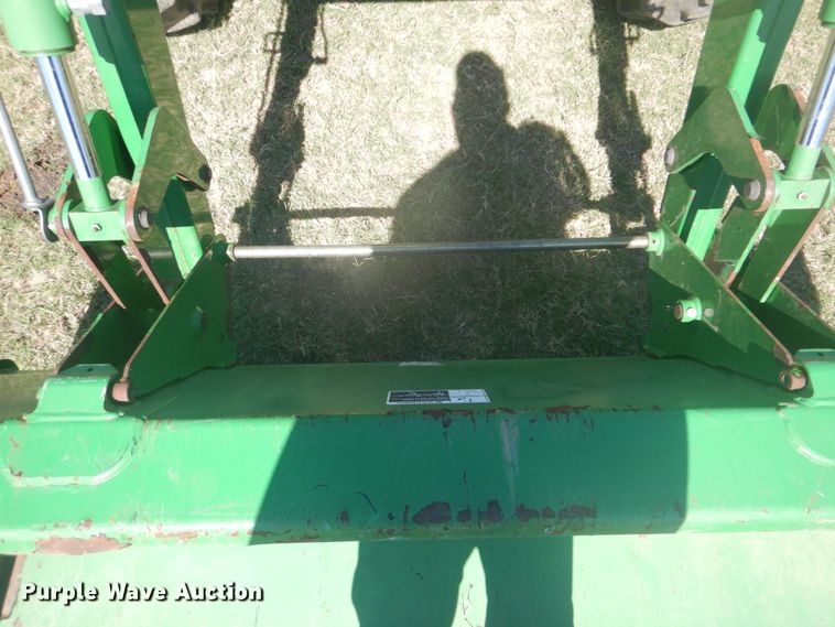 image for item GC9579 2009 John Deere 5083E MFWD tractor