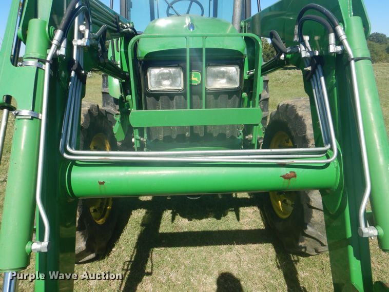 image for item GC9579 2009 John Deere 5083E MFWD tractor