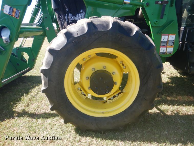 image for item GC9579 2009 John Deere 5083E MFWD tractor