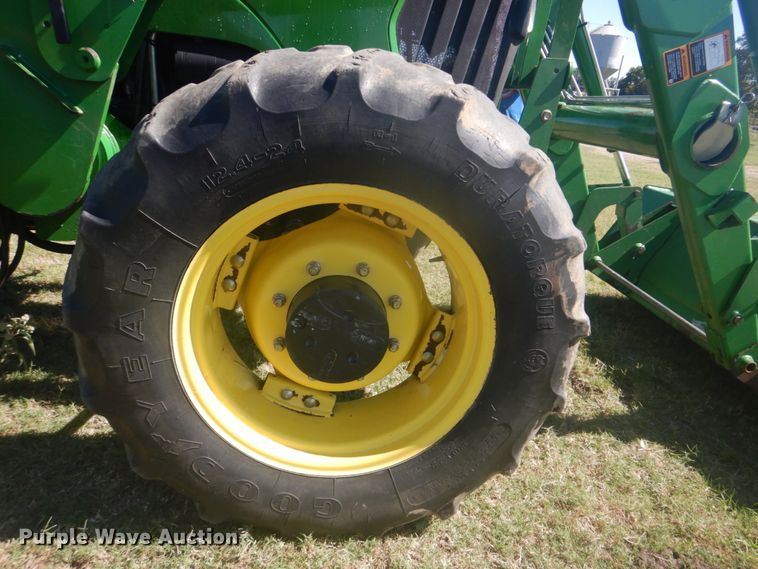 image for item GC9579 2009 John Deere 5083E MFWD tractor