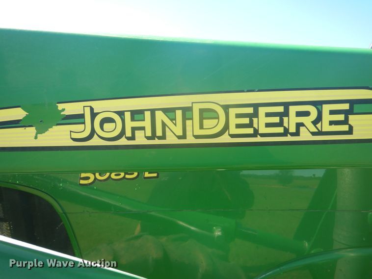 image for item GC9579 2009 John Deere 5083E MFWD tractor