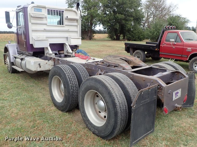 image for item DB7706 1988 International 9370 semi truck