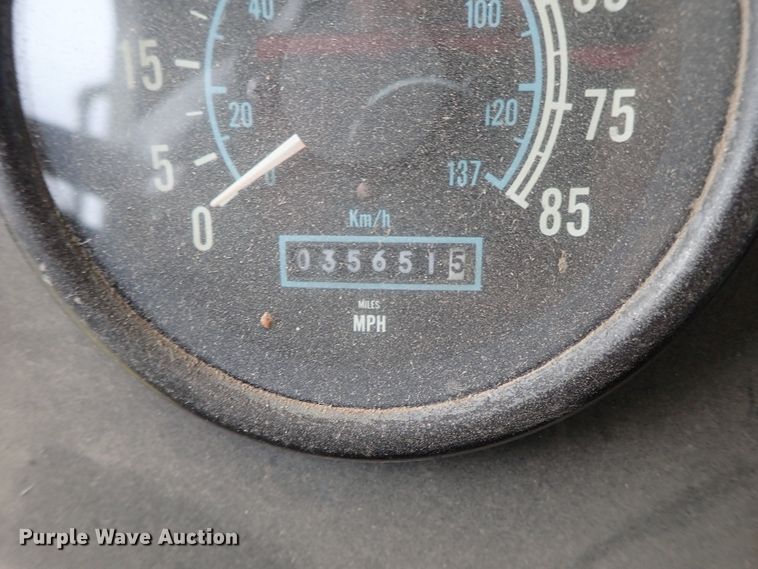 image for item DB7706 1988 International 9370 semi truck