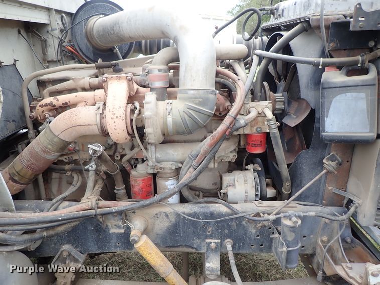 image for item DB7706 1988 International 9370 semi truck