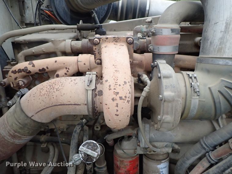 image for item DB7706 1988 International 9370 semi truck