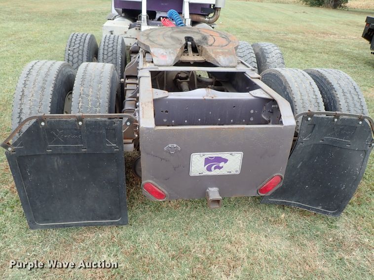 image for item DB7706 1988 International 9370 semi truck