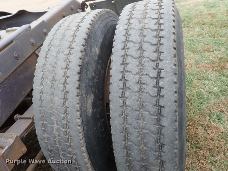 image for item DB7706 1988 International 9370 semi truck