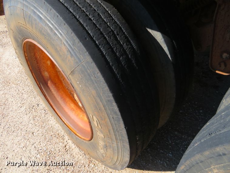 image for item DC0789 2006 Eagle vacuum tank trailer