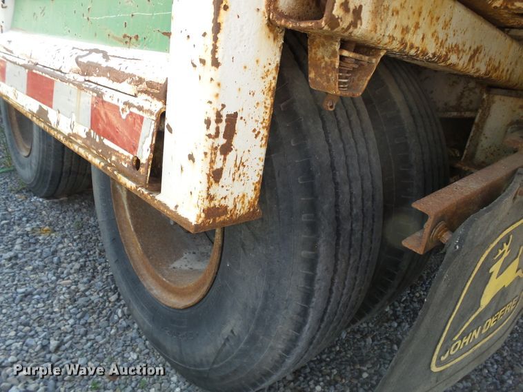 image for item DE7978 Landoll tilt deck equipment trailer