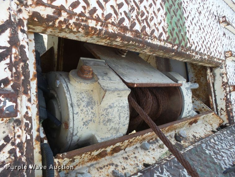 image for item DE7978 Landoll tilt deck equipment trailer