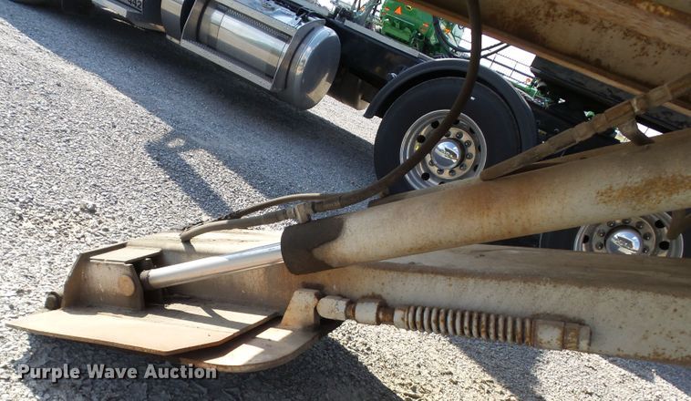 image for item DE7978 Landoll tilt deck equipment trailer