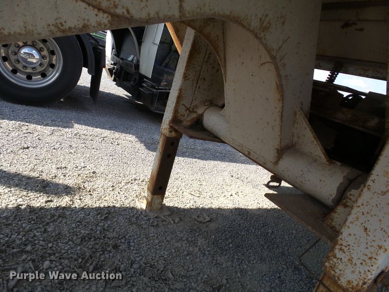 image for item DE7978 Landoll tilt deck equipment trailer