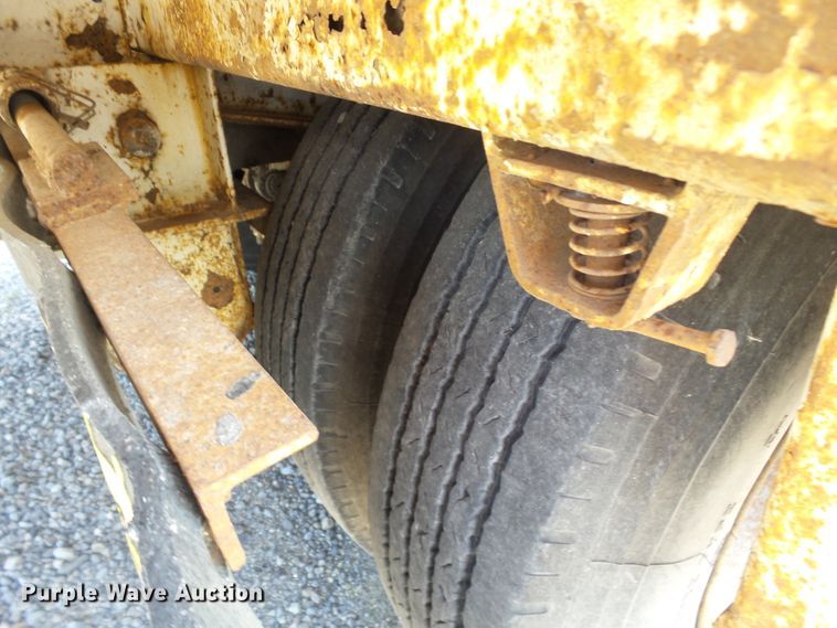 image for item DE7978 Landoll tilt deck equipment trailer