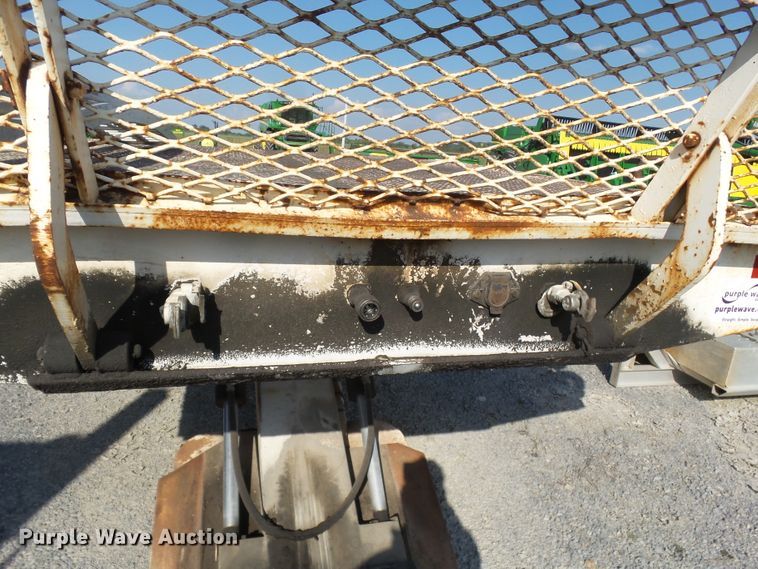 image for item DE7978 Landoll tilt deck equipment trailer