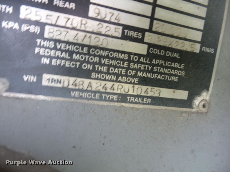 image for item DE7979 2004 Reitnouer 50T drop deck trailer