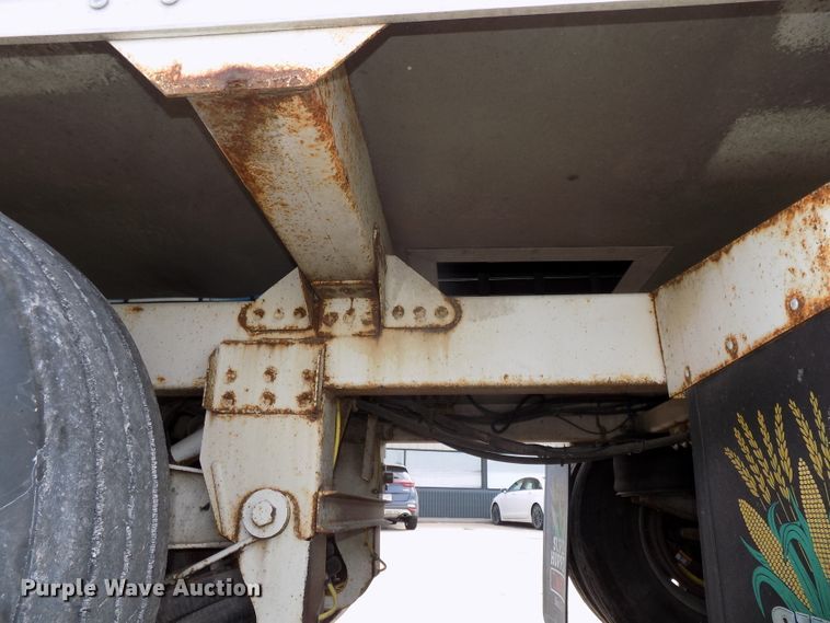 image for item DG2433 2015 Timpte Super Hopper T5062S double hopper bottom grain trailer