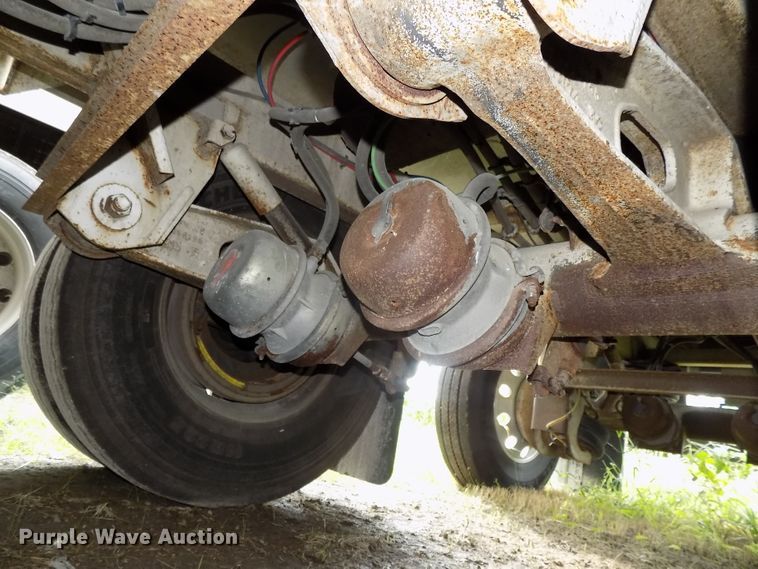 image for item DG2433 2015 Timpte Super Hopper T5062S double hopper bottom grain trailer